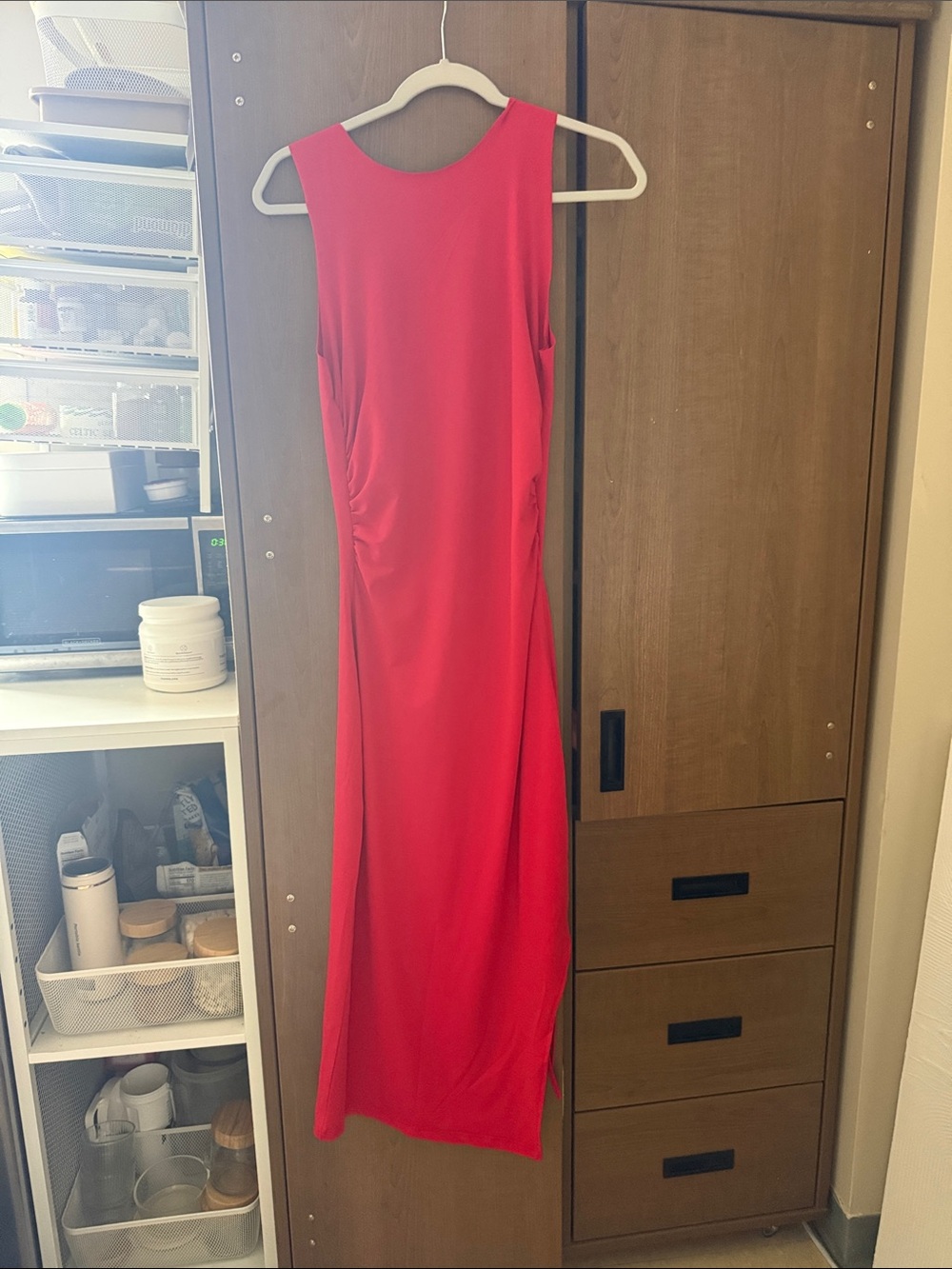 Elegant Women's Red Sleeveless Maxi Dress